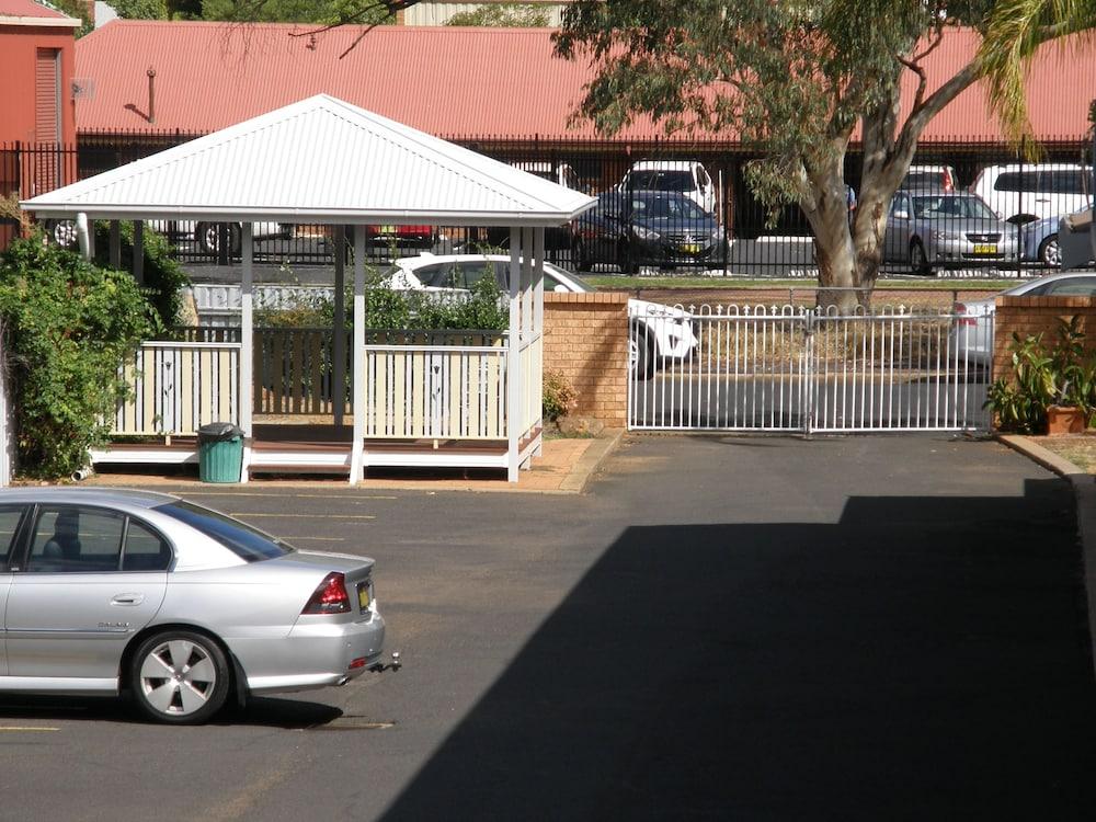 Blue Diamond Motor Inn Dubbo Exterior photo