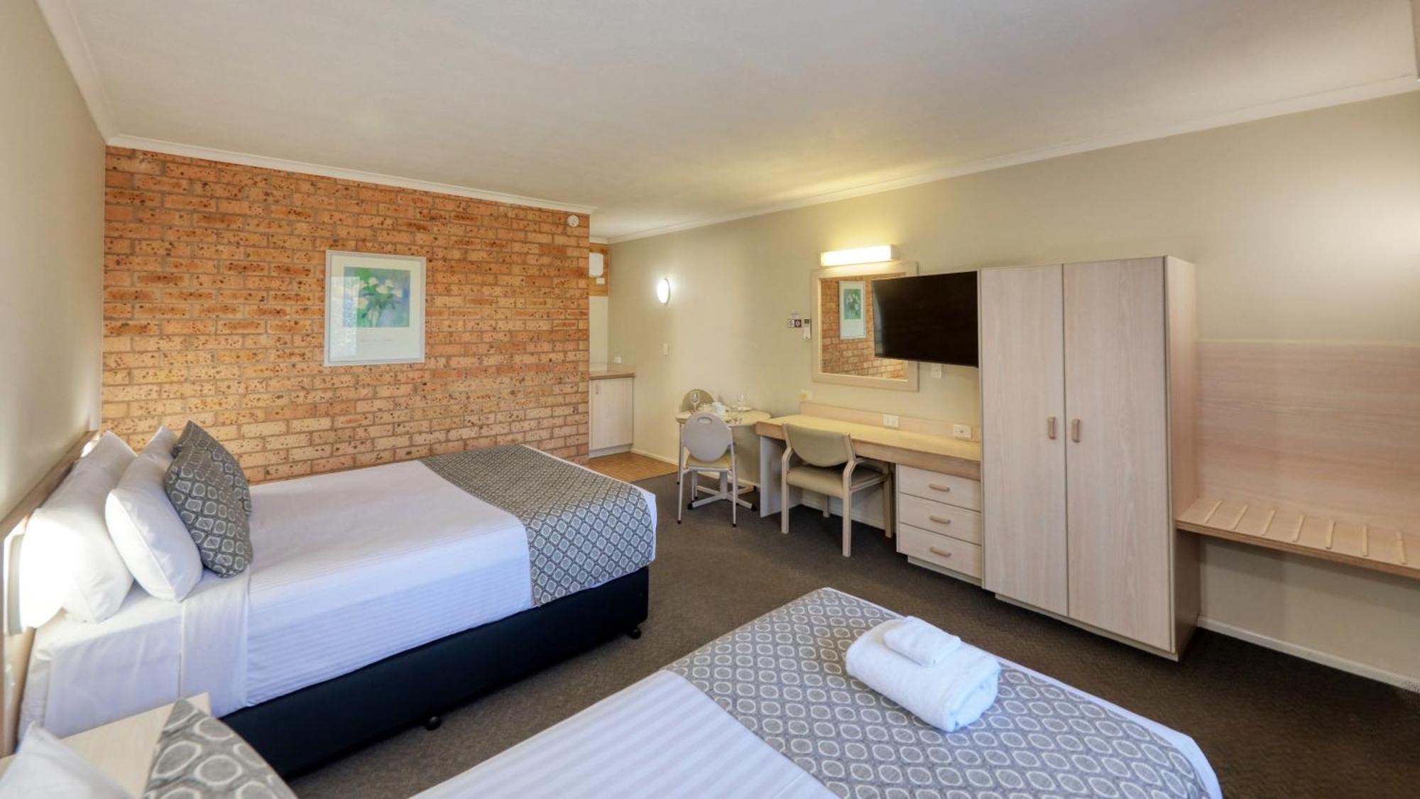 Blue Diamond Motor Inn Dubbo Exterior photo