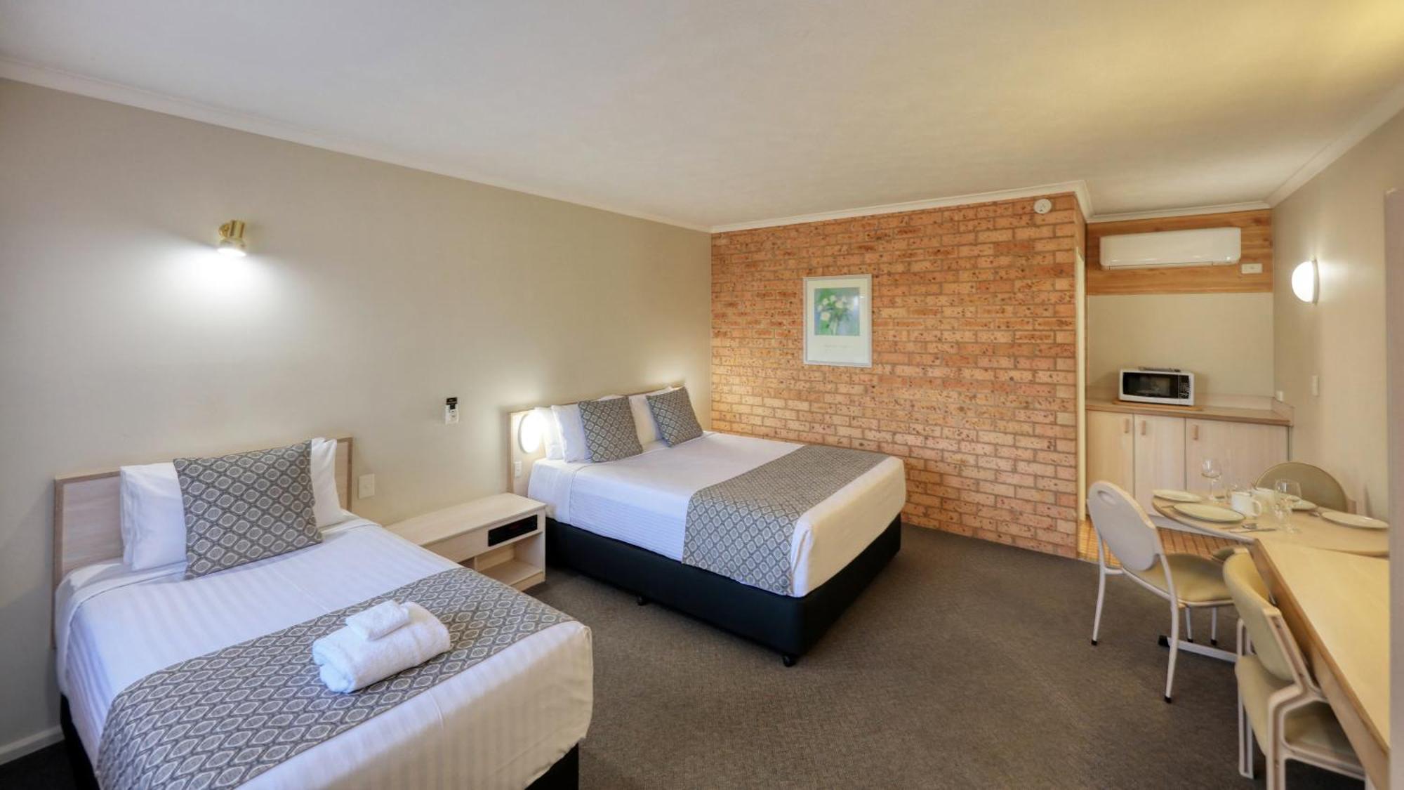 Blue Diamond Motor Inn Dubbo Exterior photo