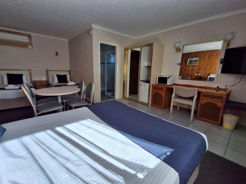 Blue Diamond Motor Inn Dubbo Exterior photo