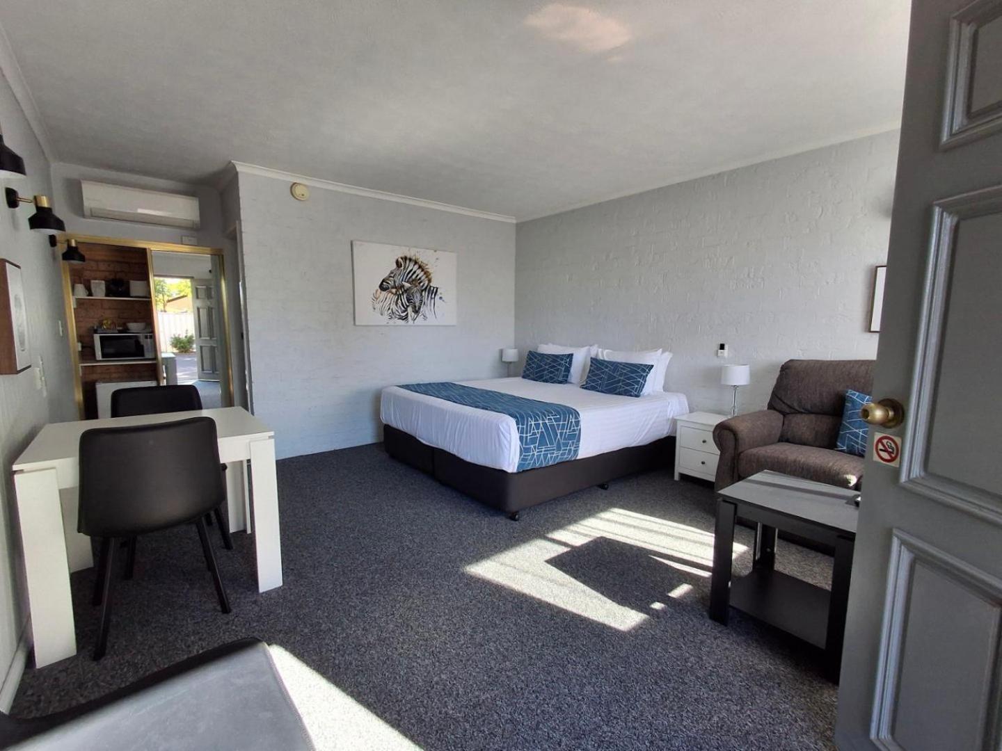 Blue Diamond Motor Inn Dubbo Exterior photo