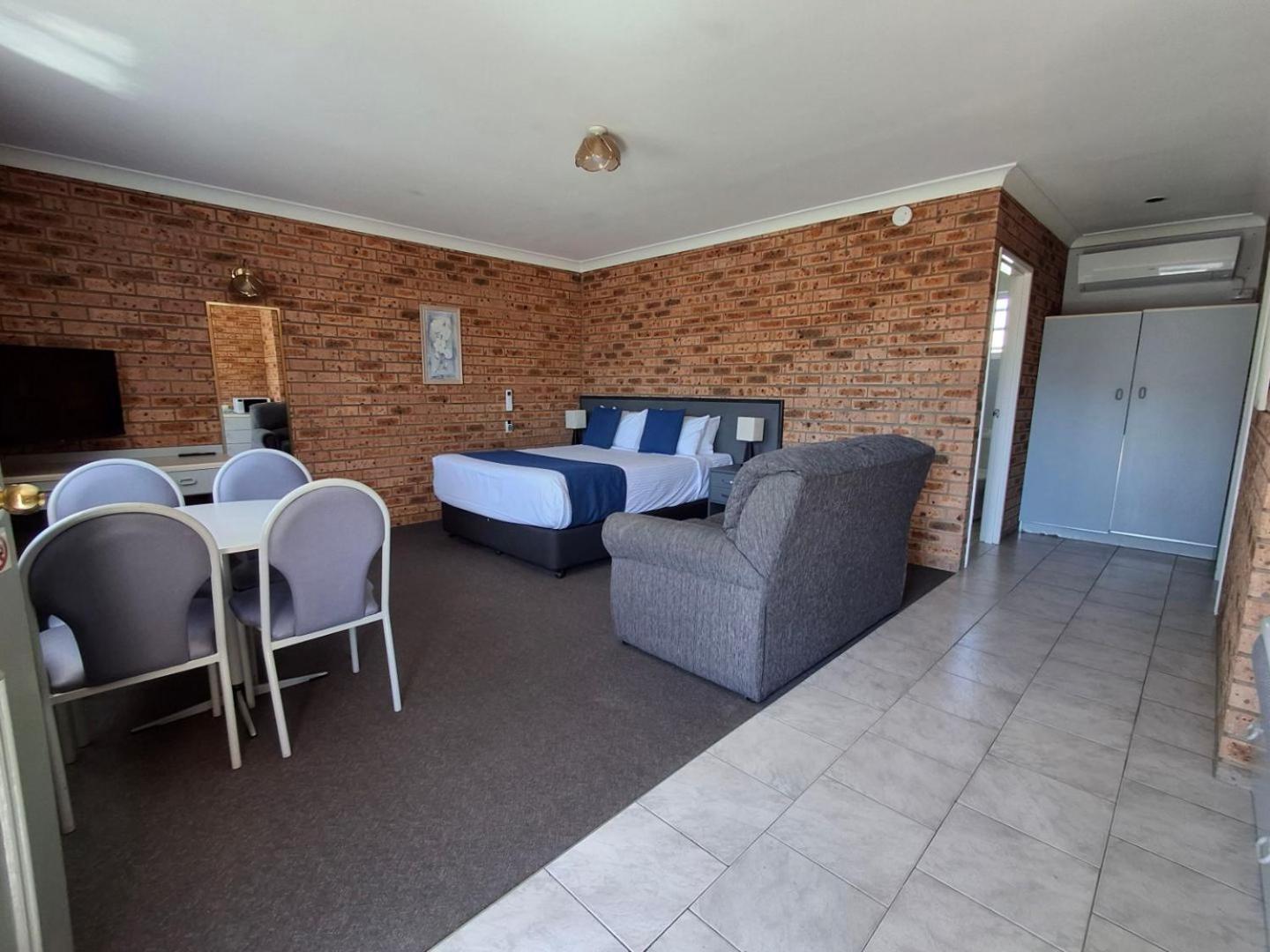 Blue Diamond Motor Inn Dubbo Exterior photo