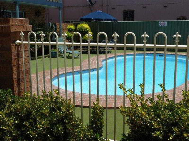 Blue Diamond Motor Inn Dubbo Exterior photo