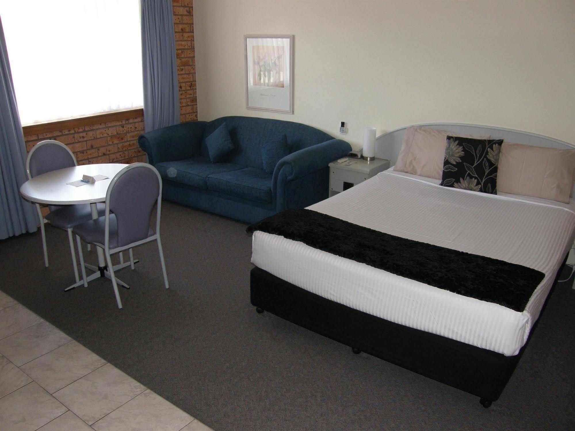 Blue Diamond Motor Inn Dubbo Exterior photo