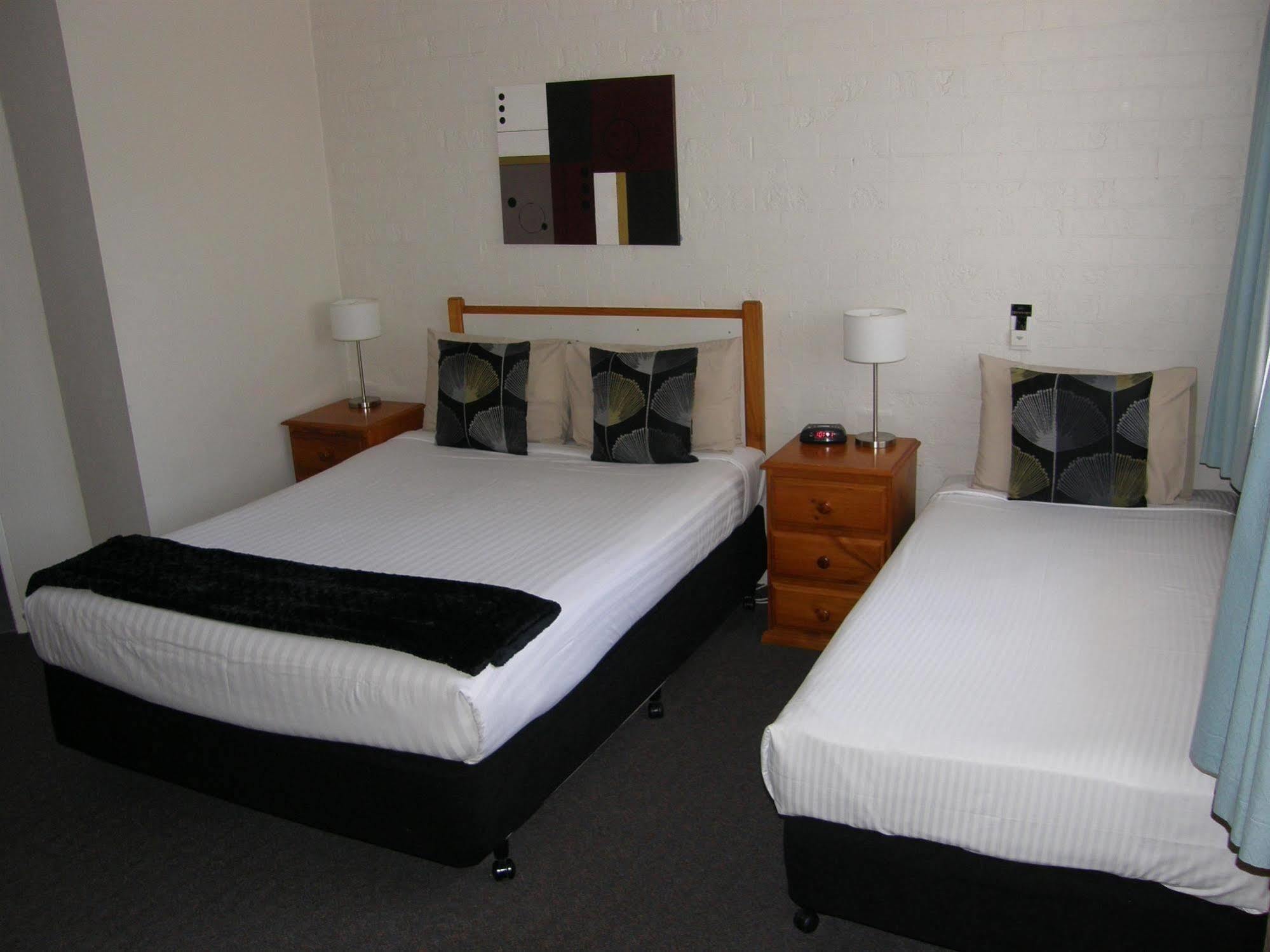 Blue Diamond Motor Inn Dubbo Exterior photo